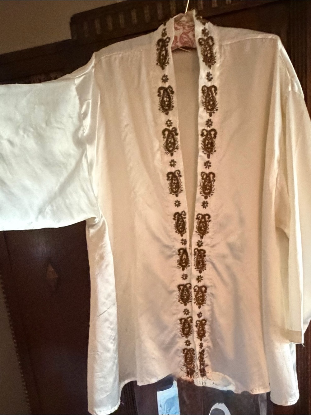 Embroidered Cream Satin Robe - Elegant Open Front